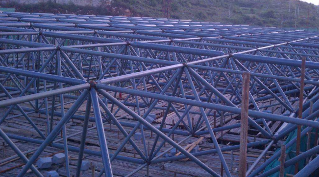 台湾概述网架加工中对钢材的质量的过细恳求